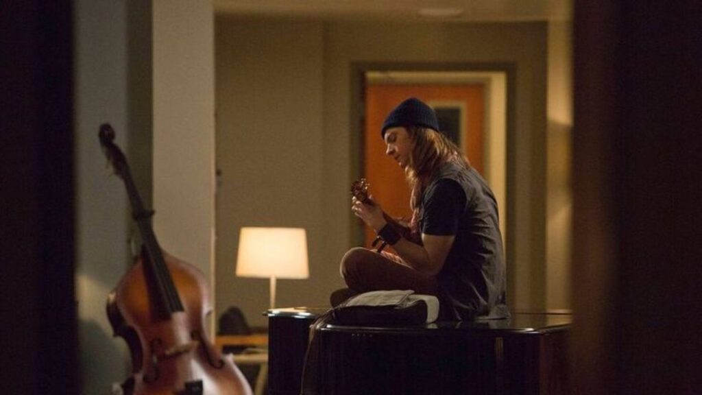 Finneas O’Connell on Glee (Image: Fox)