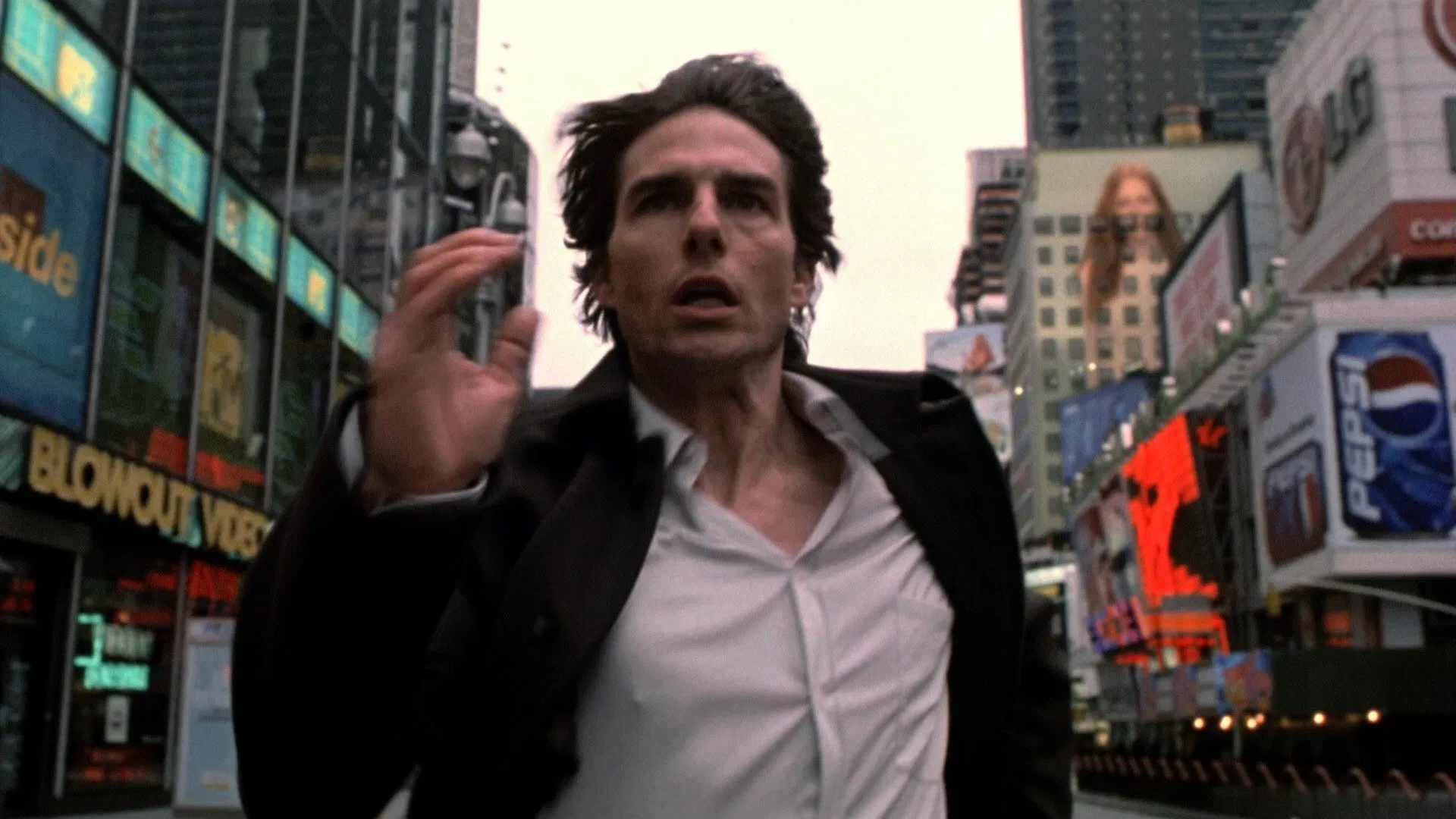 1. Vanilla Sky (2001) – Abre los Ojos (Open Your Eyes, 1997, Spain)