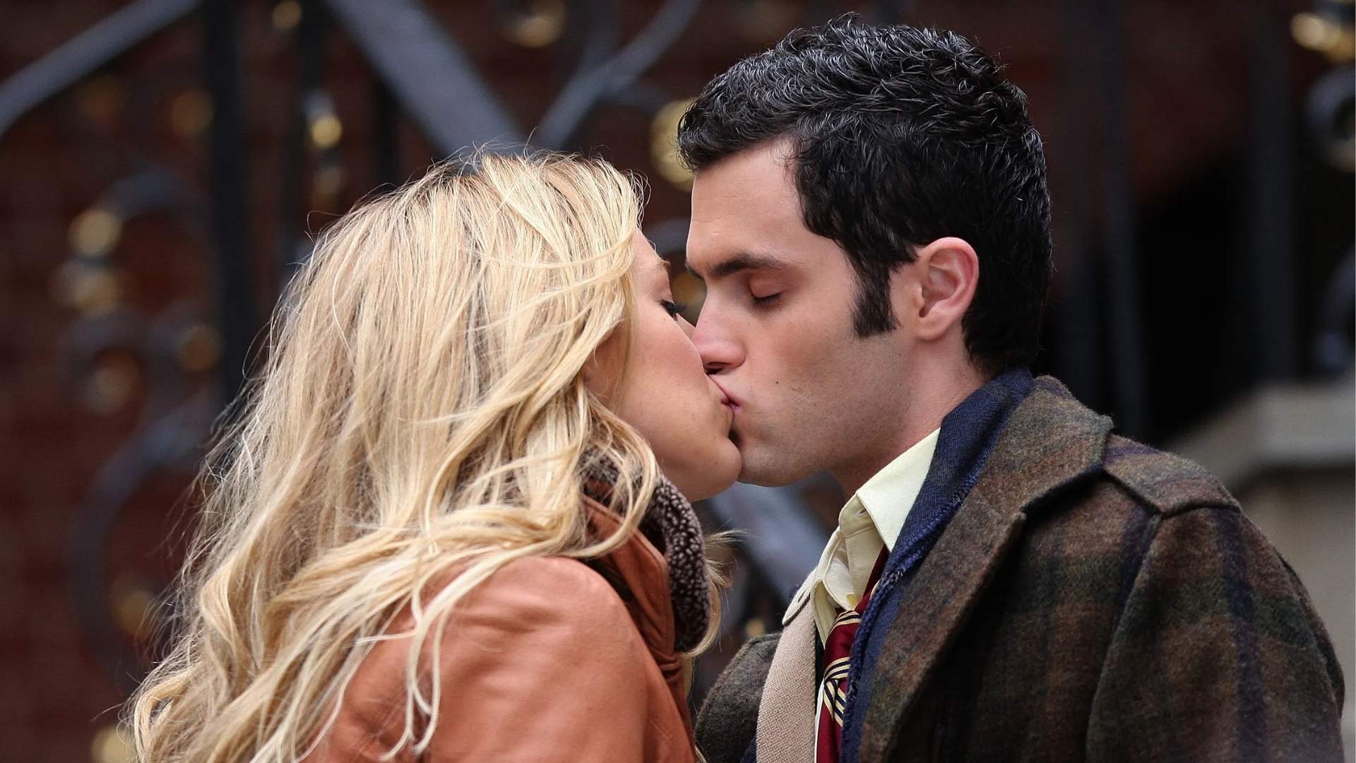 Penn Badgley Said Kissing Blake Lively in 'Gossip Girl' Became Awkward After Their Breakup