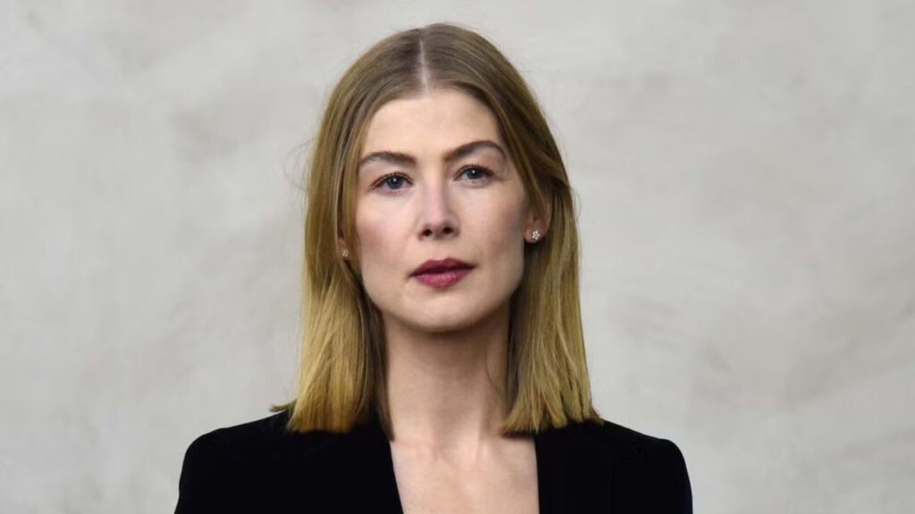 Rosamund Pike