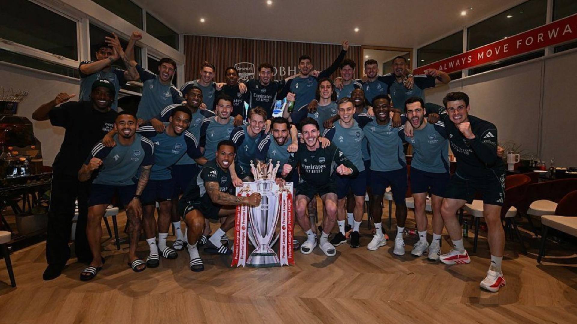 4.⁠ ⁠Arsenal (4 Premier League Titles)