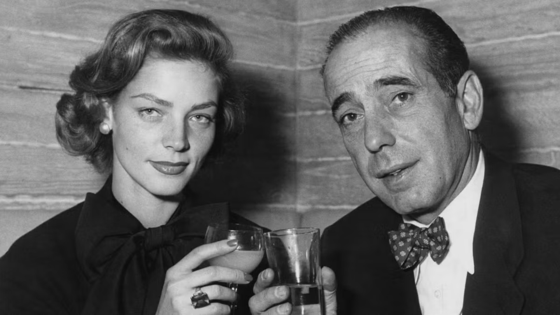 Humphrey Bogart and Lauren Bacall (25-year gap)