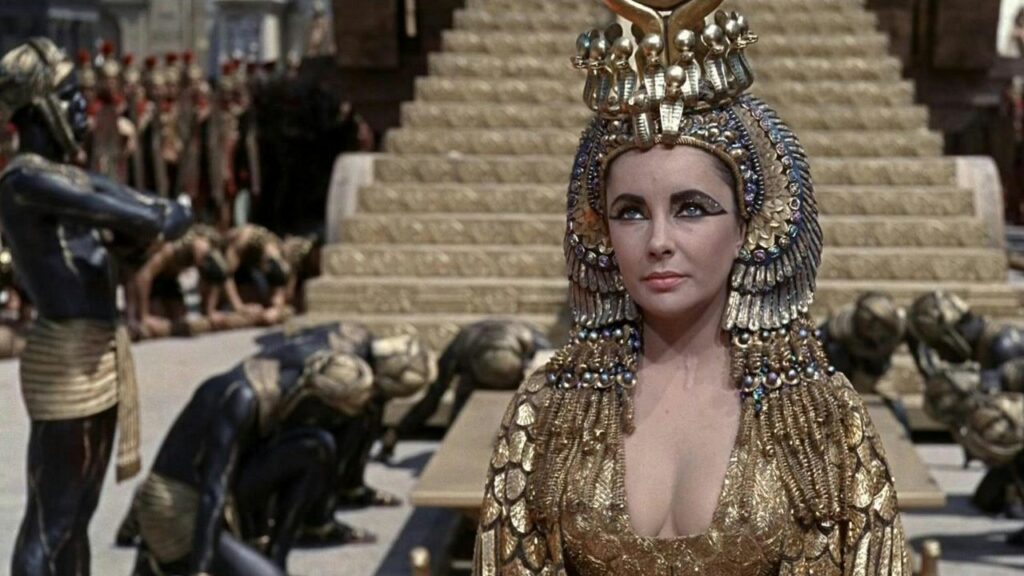Elizabeth Taylor as Cleopatra (Image 20th Century Studios)