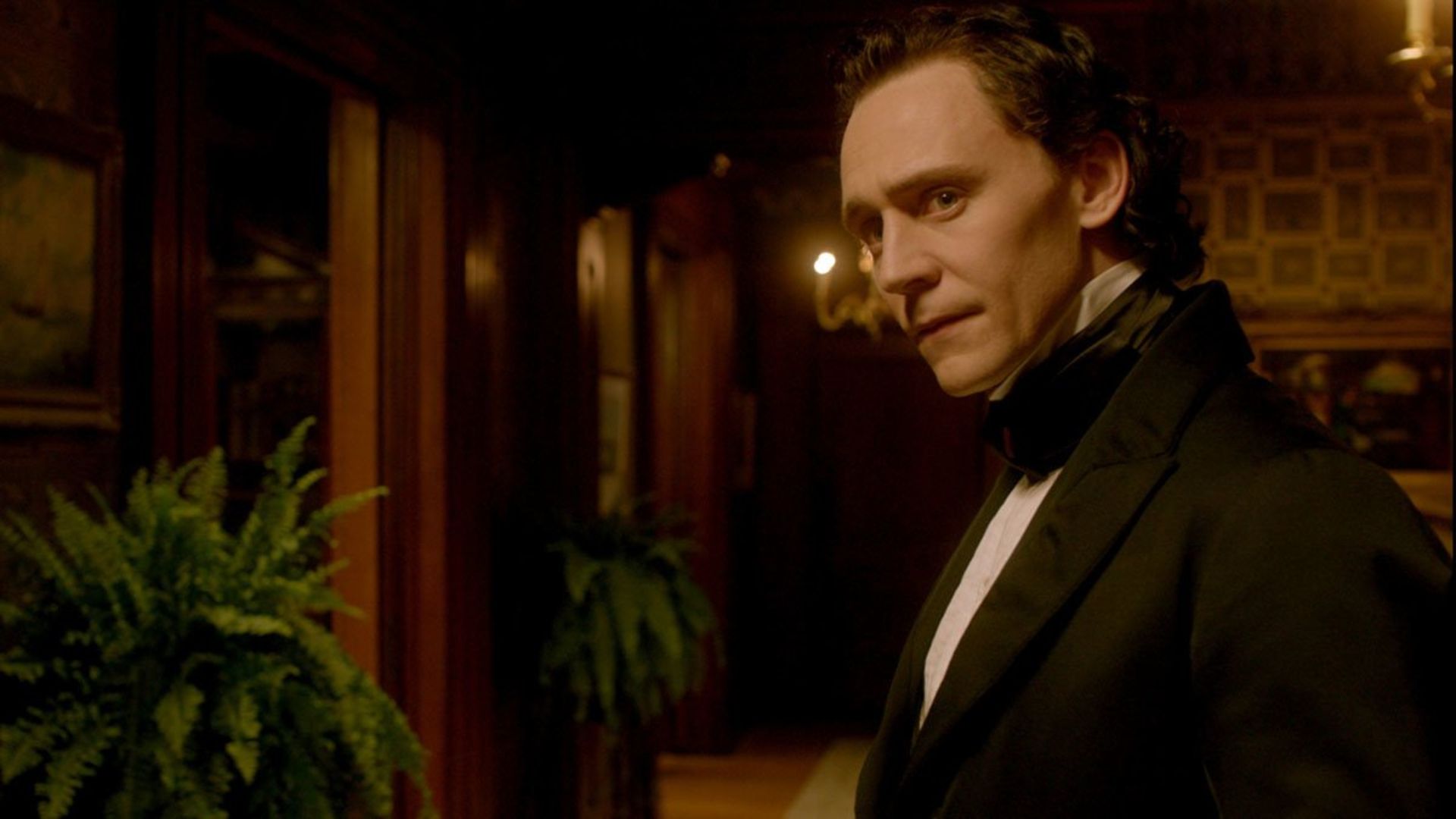6. Crimson Peak (2015)