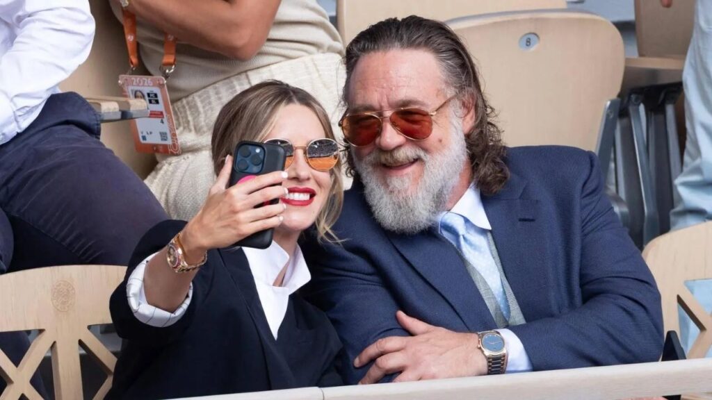 Russell Crowe in Paris