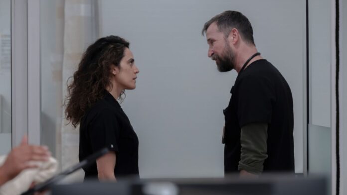 Sepideh Moafi and Noah Wyle in 'The Pitt'