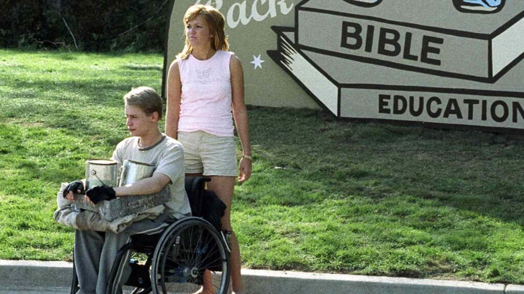Mandy Moore and Macaulay Culkin in 'Saved!' (Image: MGM)