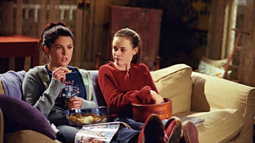 Lauren Graham and Alexis Bledel in 'Gilmore Girls' (Image: The WB)