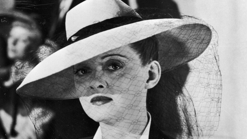 Bette Davis as Charlotte Vale in 'Now, Voyager'