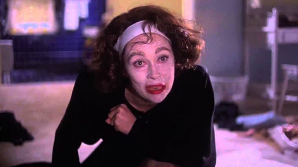 Faye Dunaway in 'Mommie Dearest' (Image: Paramount Pictures)