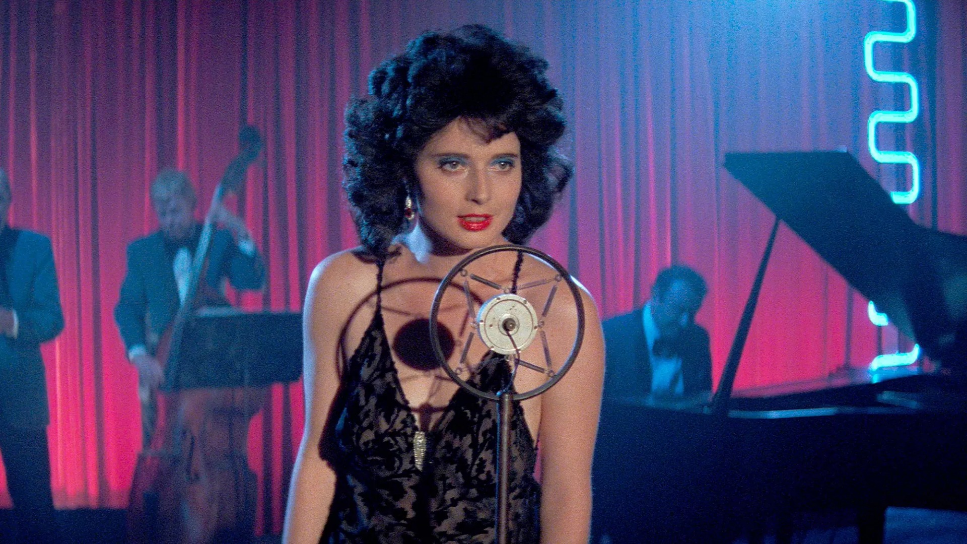 5. Blue Velvet (1986)