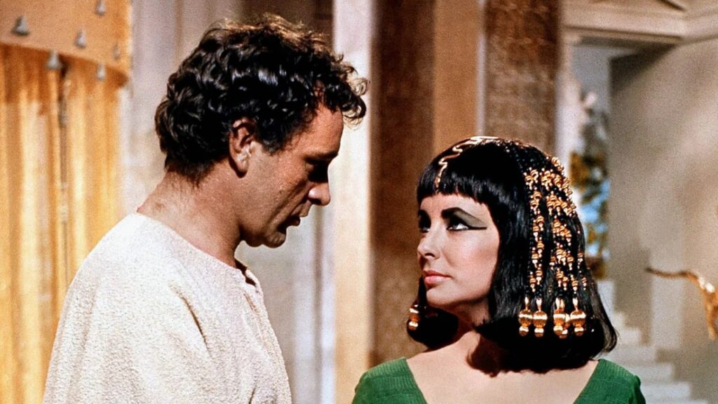 Elizabeth Taylor and Richard Burton in 'Cleopatra' (Image: 20th Century Studios)