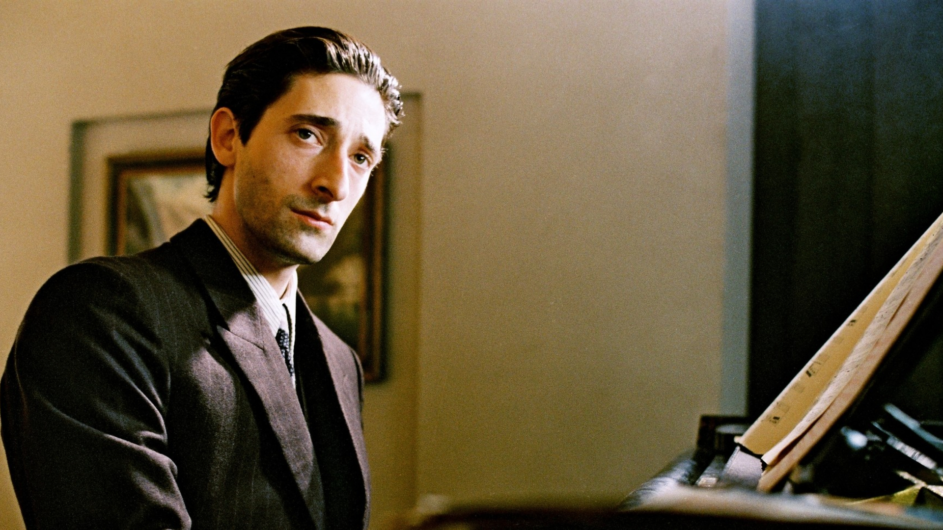8. Adrien Brody (The Pianist)