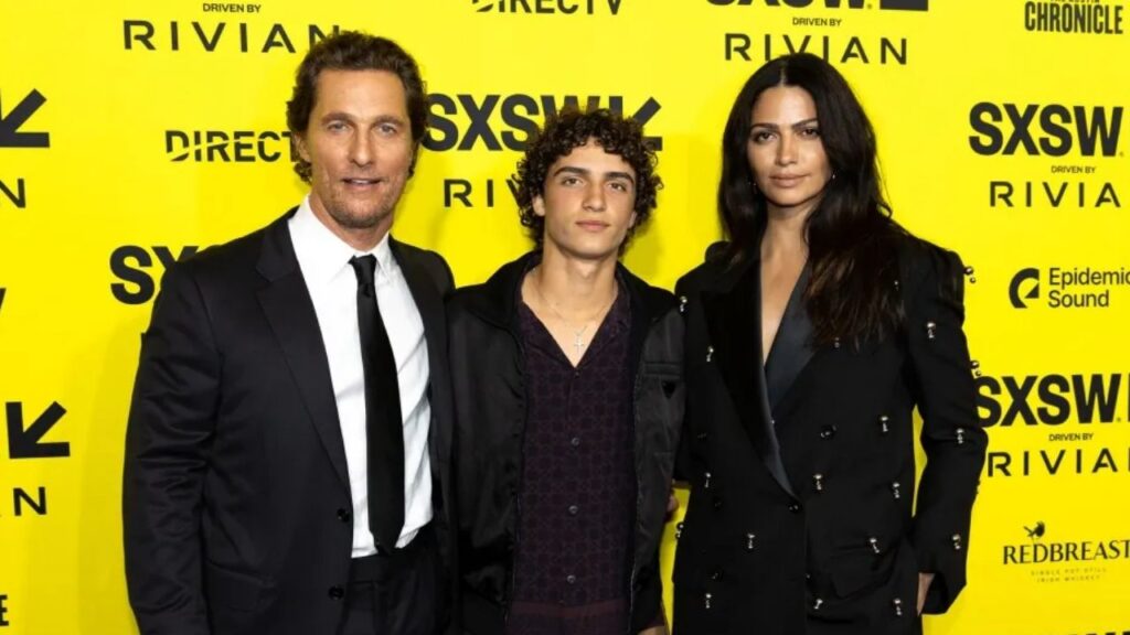 Matthew McConaughey, his son Levi Alves McConaughey, and his wife Camila Alves McConaughey