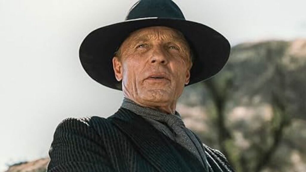 Ed Harris in 'Dutton Ranch'