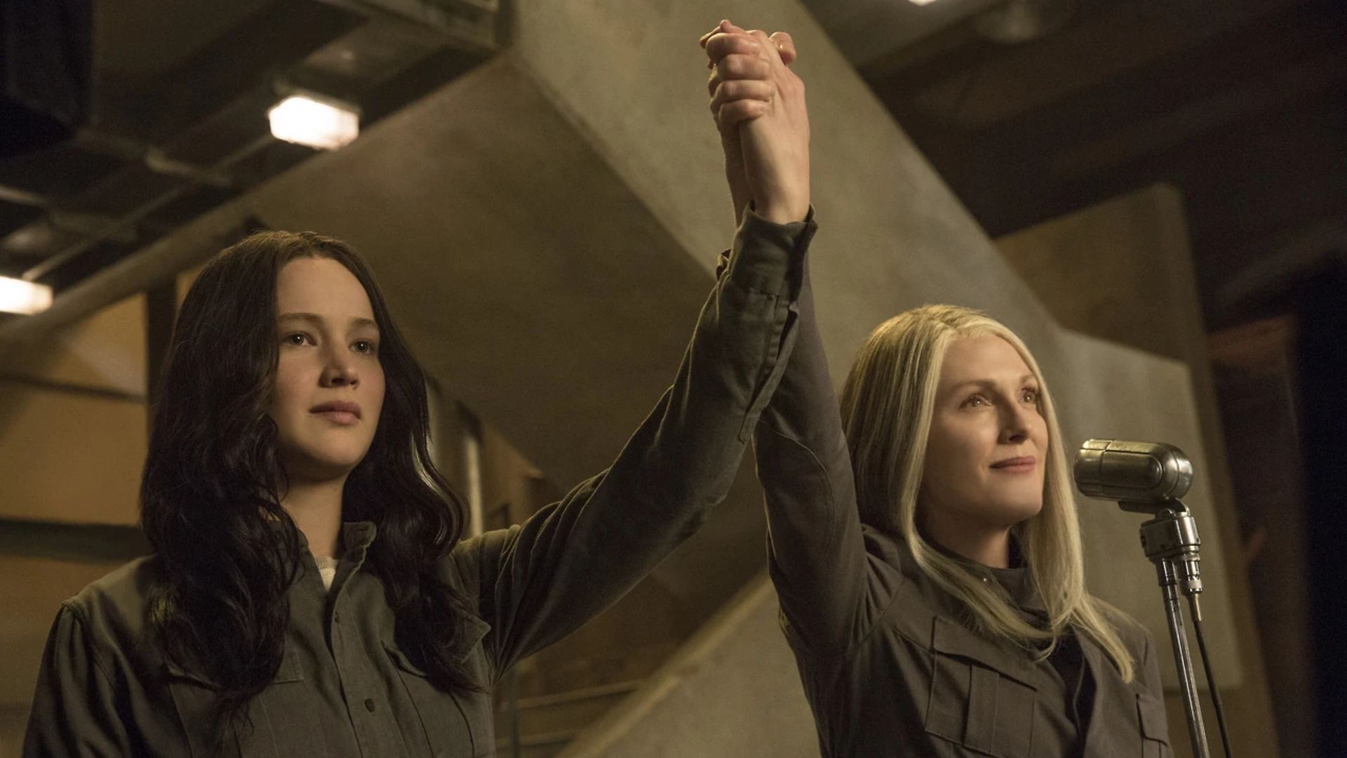 10. Clashing With Peeta After Shooting Coin