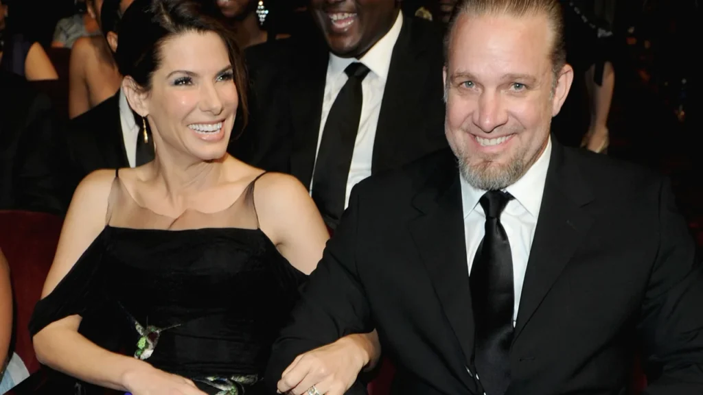 Jesse James and Sandra Bullock (Image: Entertainment Tonight)