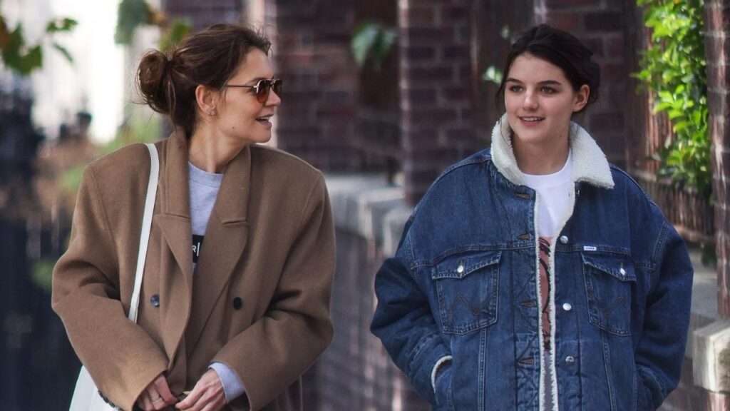 Suri Cruise with Katie Holmes