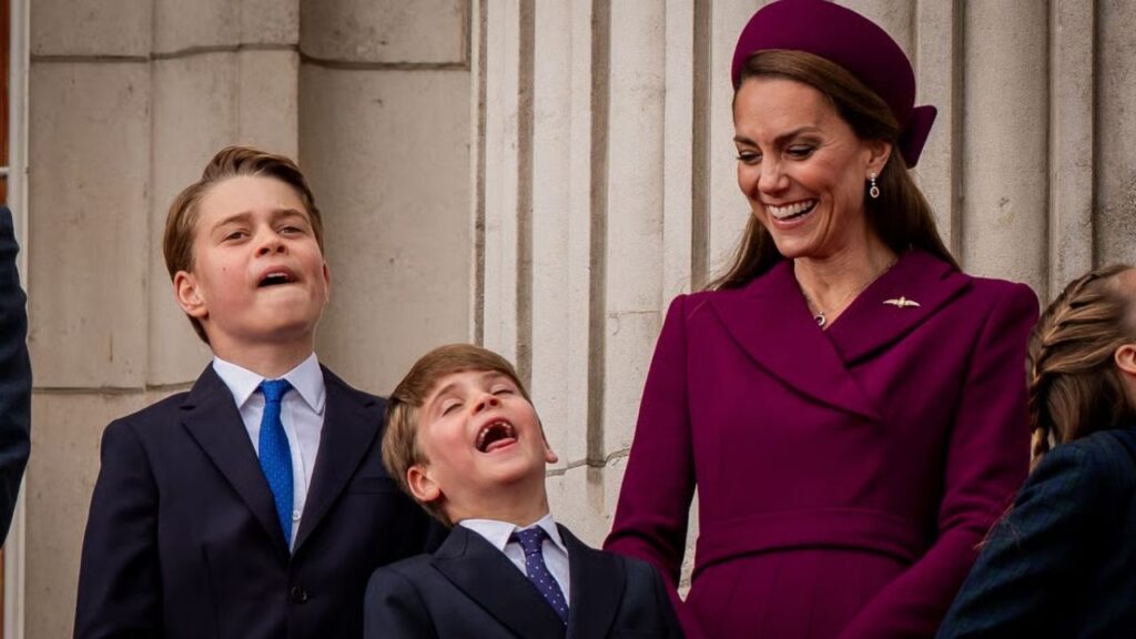 Prince Louis mimics Prince George