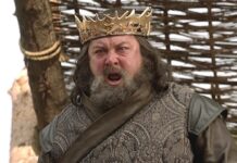 Robert in 'Game of Thrones' (Image: HBO)