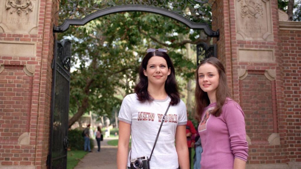 Gilmore Girls (2000-2007) (Image: The CW)